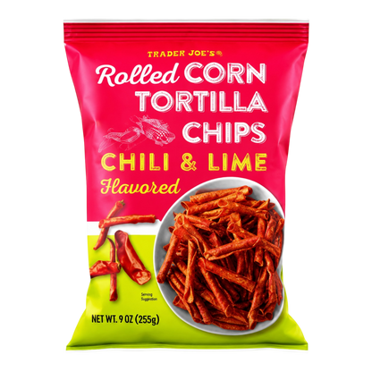 Tortilla chips, chili and lemon